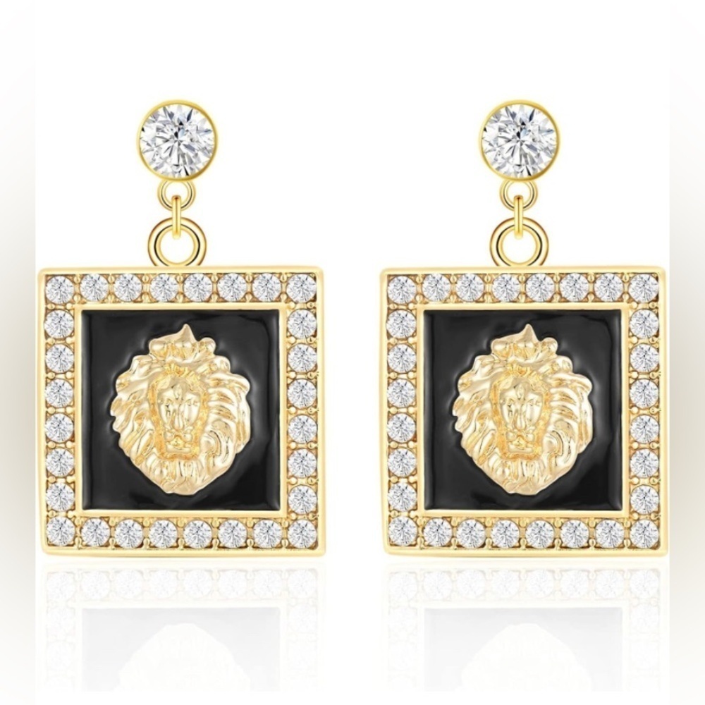 Gorgeous High Fashion Lion Earrings